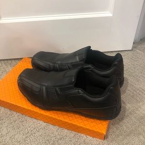 payless shoes non slip men's